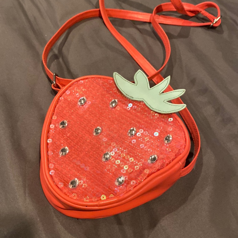 Cute girls strawberry bag